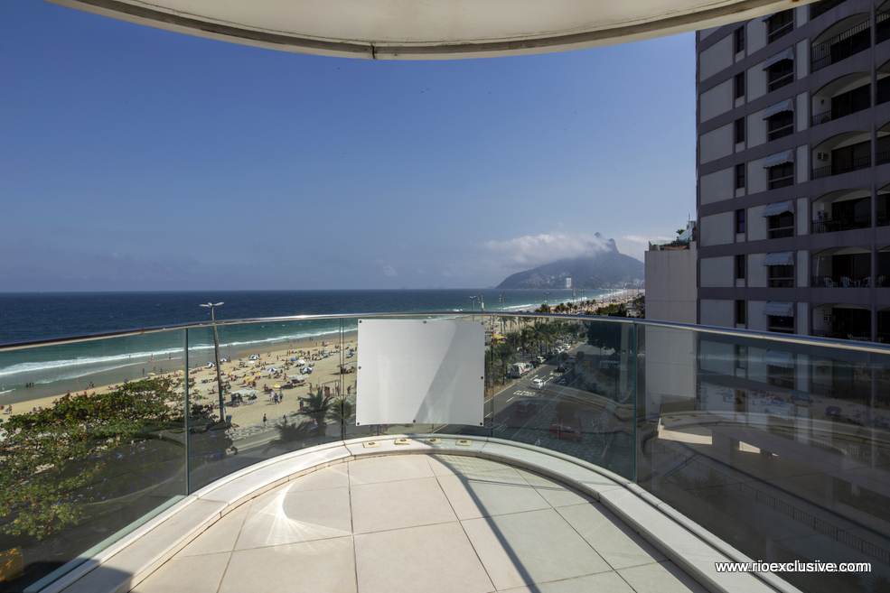 Apartamento de 03 quartos para venda na praia de Ipanema.